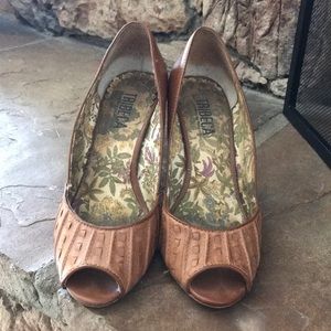 Cute tribeca open toe pumps